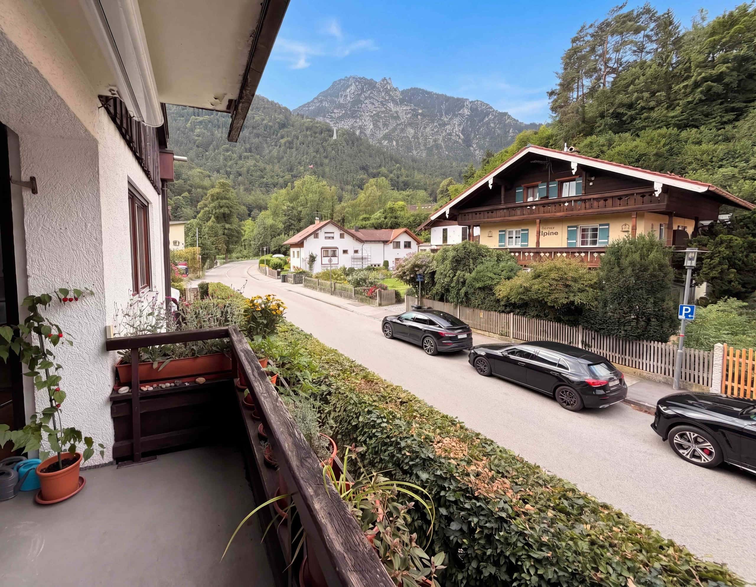 Etage kaufen in Bad Reichenhall — Blick von Loggia