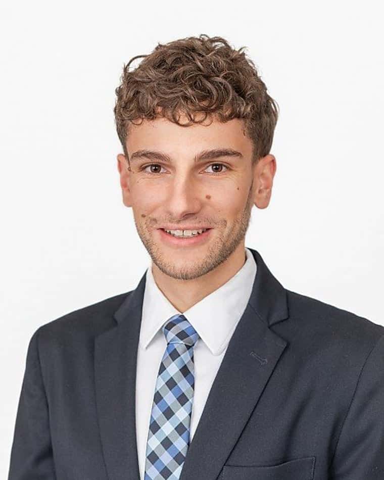 Jonas Graßl, Immobilienmakler